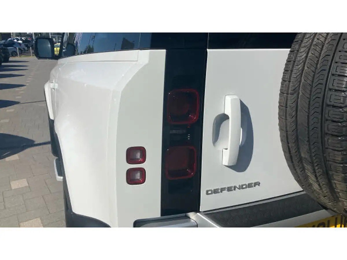 2021-land-rover-90-defender-30-d200-s-big-18
