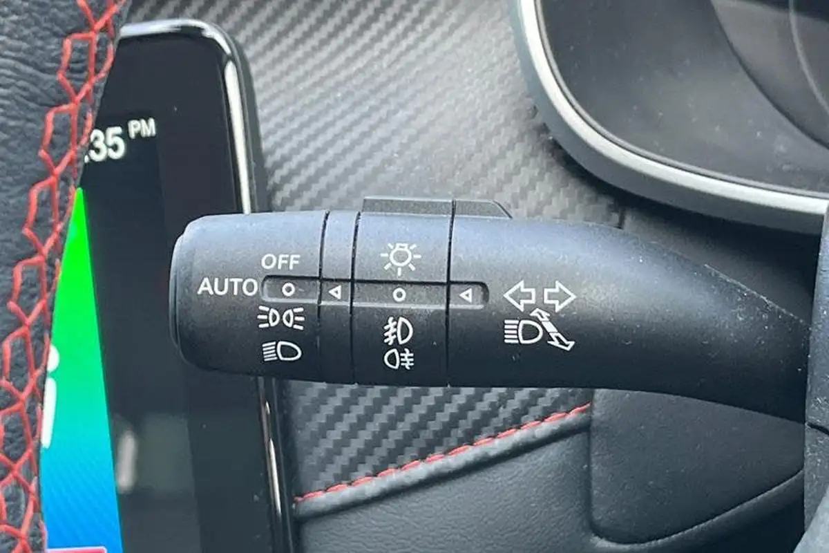 2022-mg-zs-suv-15-vti-tech-exclusive-big-13