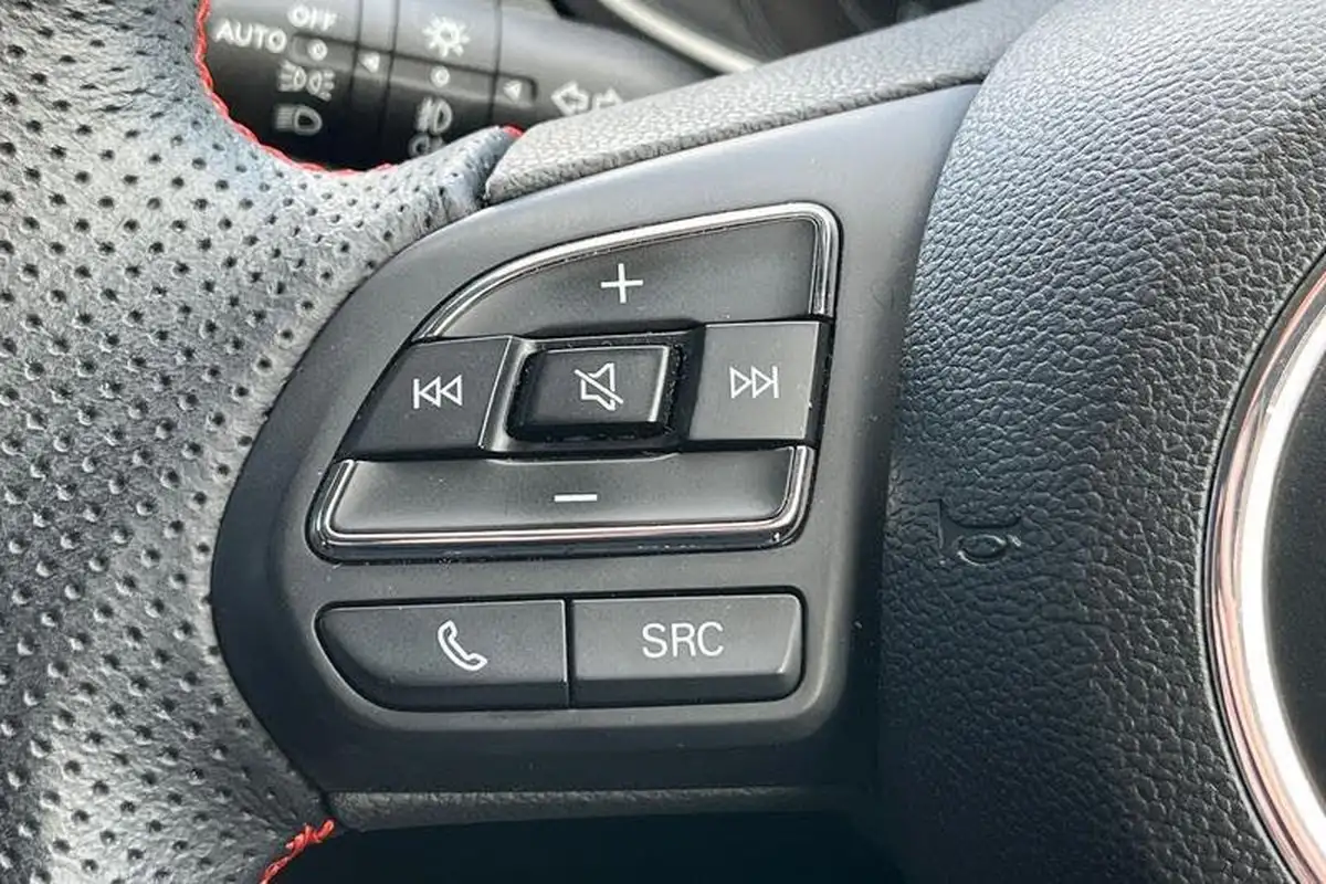 2022-mg-zs-suv-15-vti-tech-exclusive-big-37