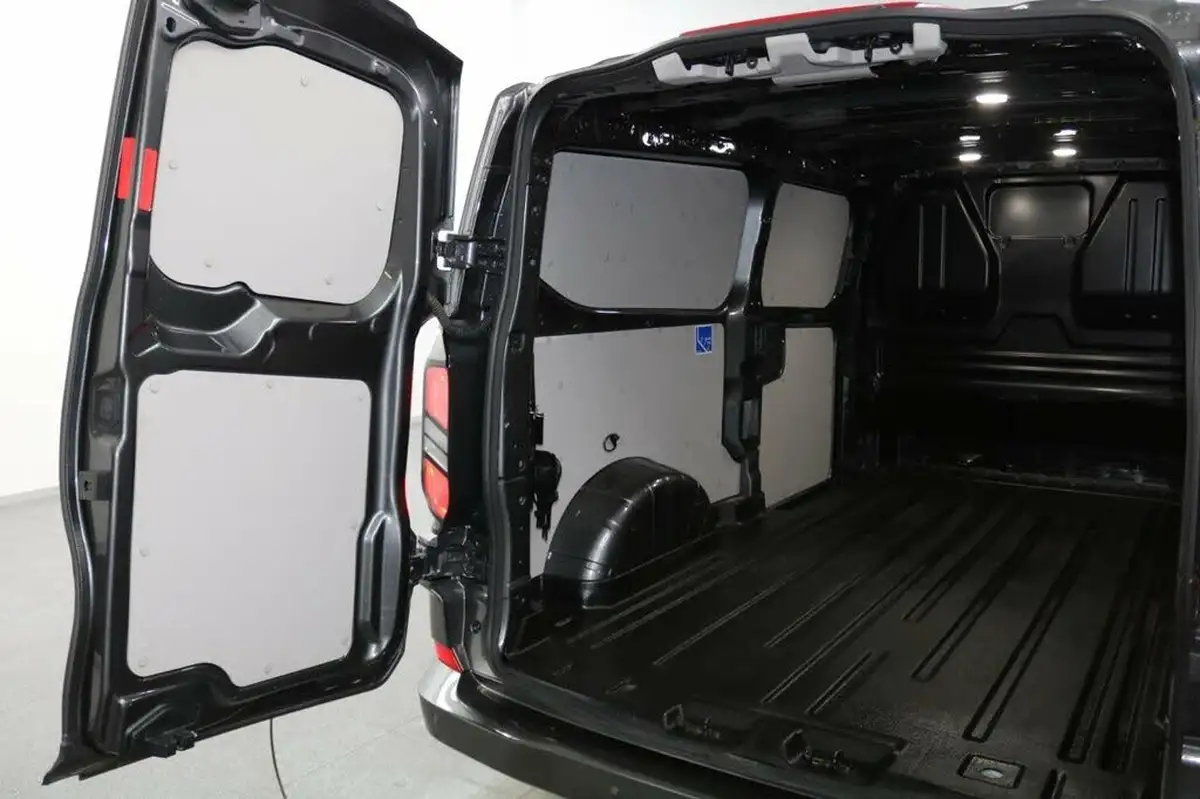 2024-ford-transit-custom-20tdci-320-l2h1-limited-136pseu6e-panel-van-1996cc-auto-big-15