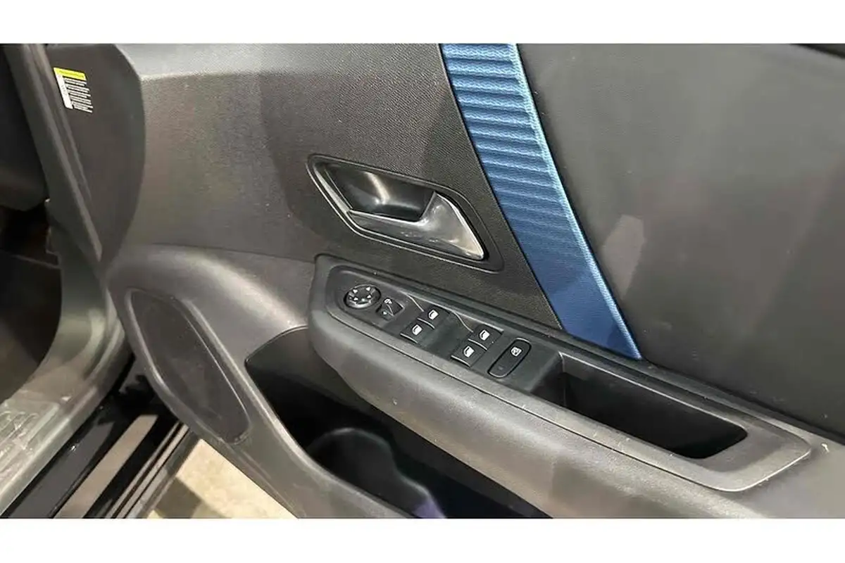 2022-citroen-c4-e-shine-plus-big-34