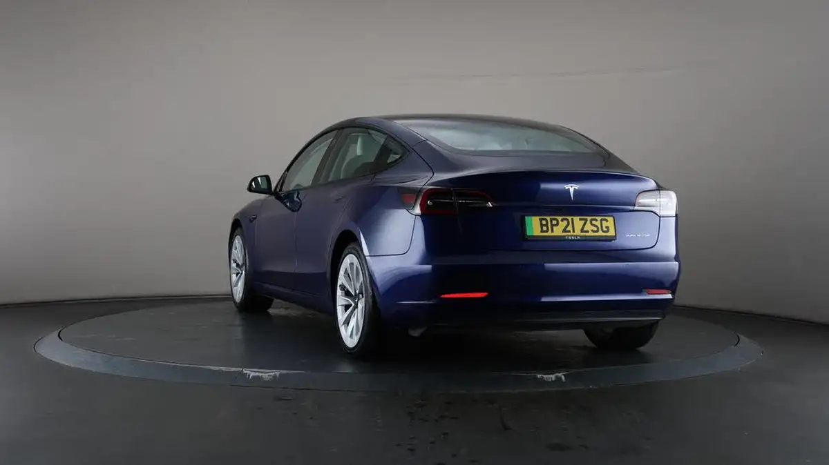 2021-tesla-model-3-e-long-range-4x4-big-56