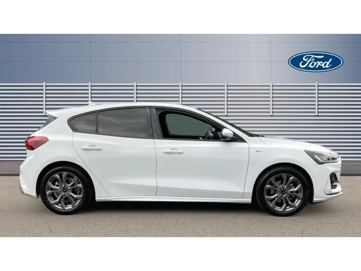 2023-ford-focus-10t-st-line-155ps-hybrid-mhev-hatchback-powershift-big-4