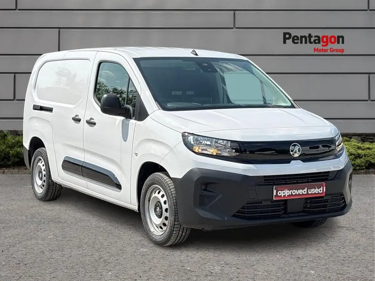 2024-vauxhall-combo-15cdti-prime-xl-100pseu6e-panel-big-0