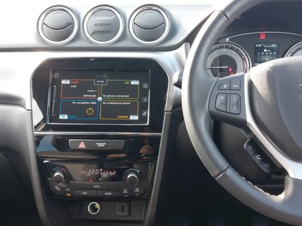 2023-suzuki-vitara-14-boosterjet-sz-t-big-10