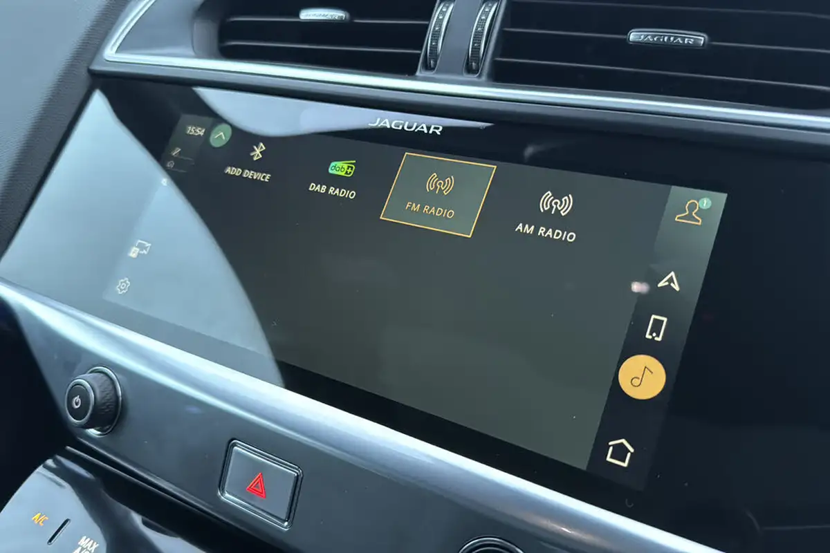2024-jaguar-i-pace-ev400-r-dynamic-hse-black-big-19