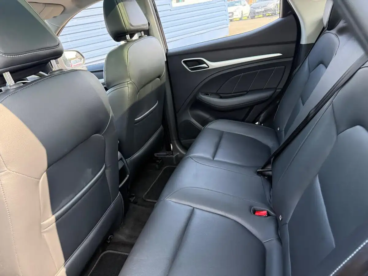 2021-mg-zs-suv-e-exclusive-ev-big-22