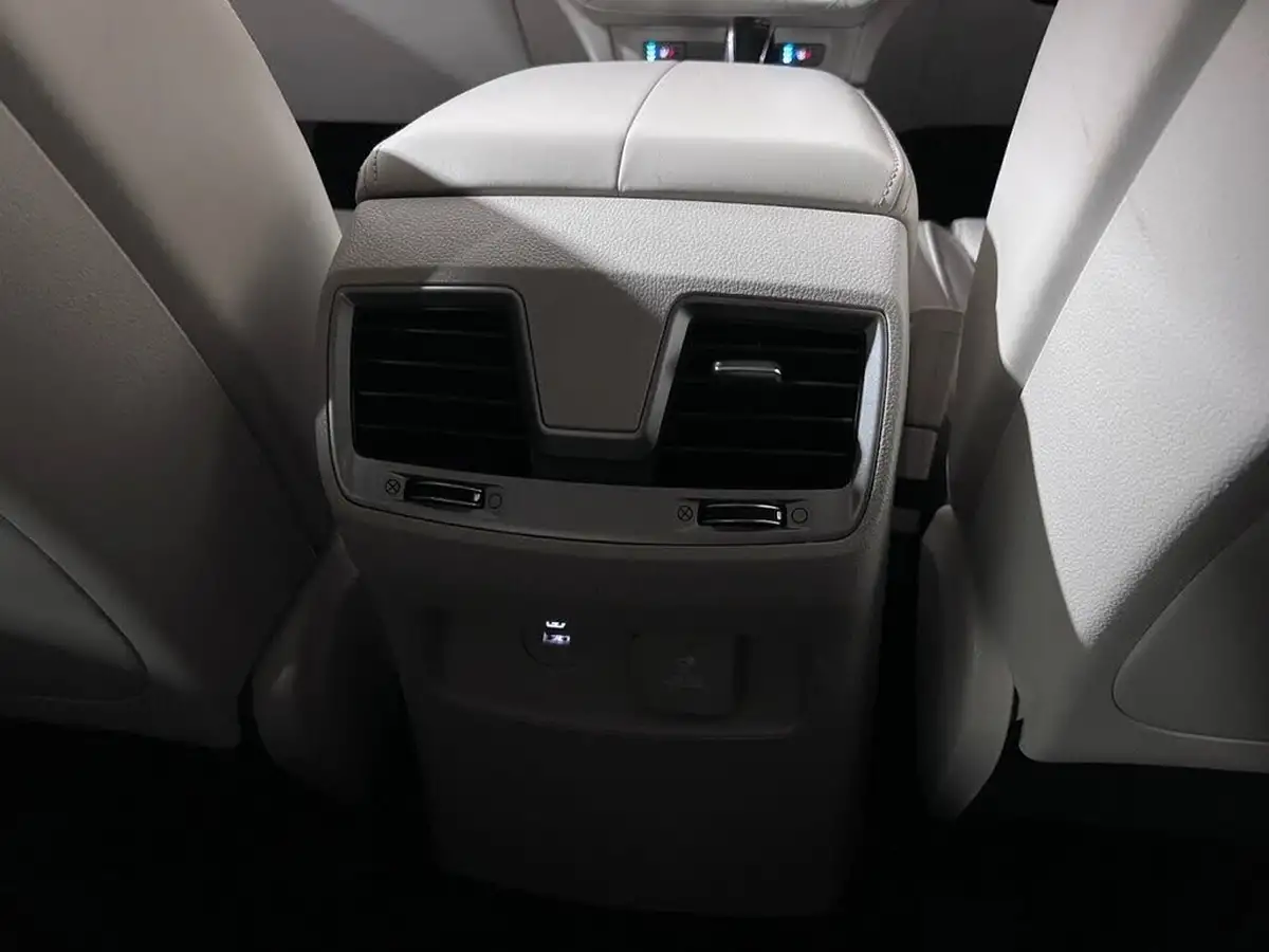 2018-kgm-ssangyong-rexton-22td-ultimate-big-34