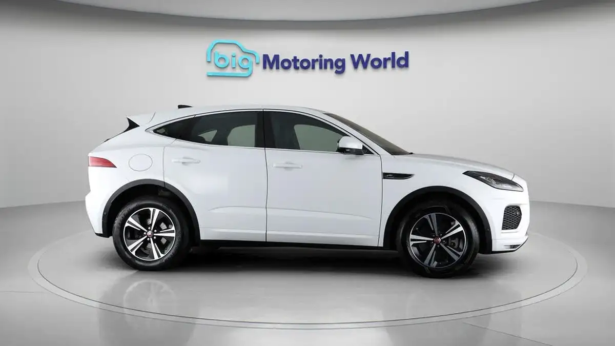 2021-jaguar-e-pace-20-d200-r-dynamic-s-big-8
