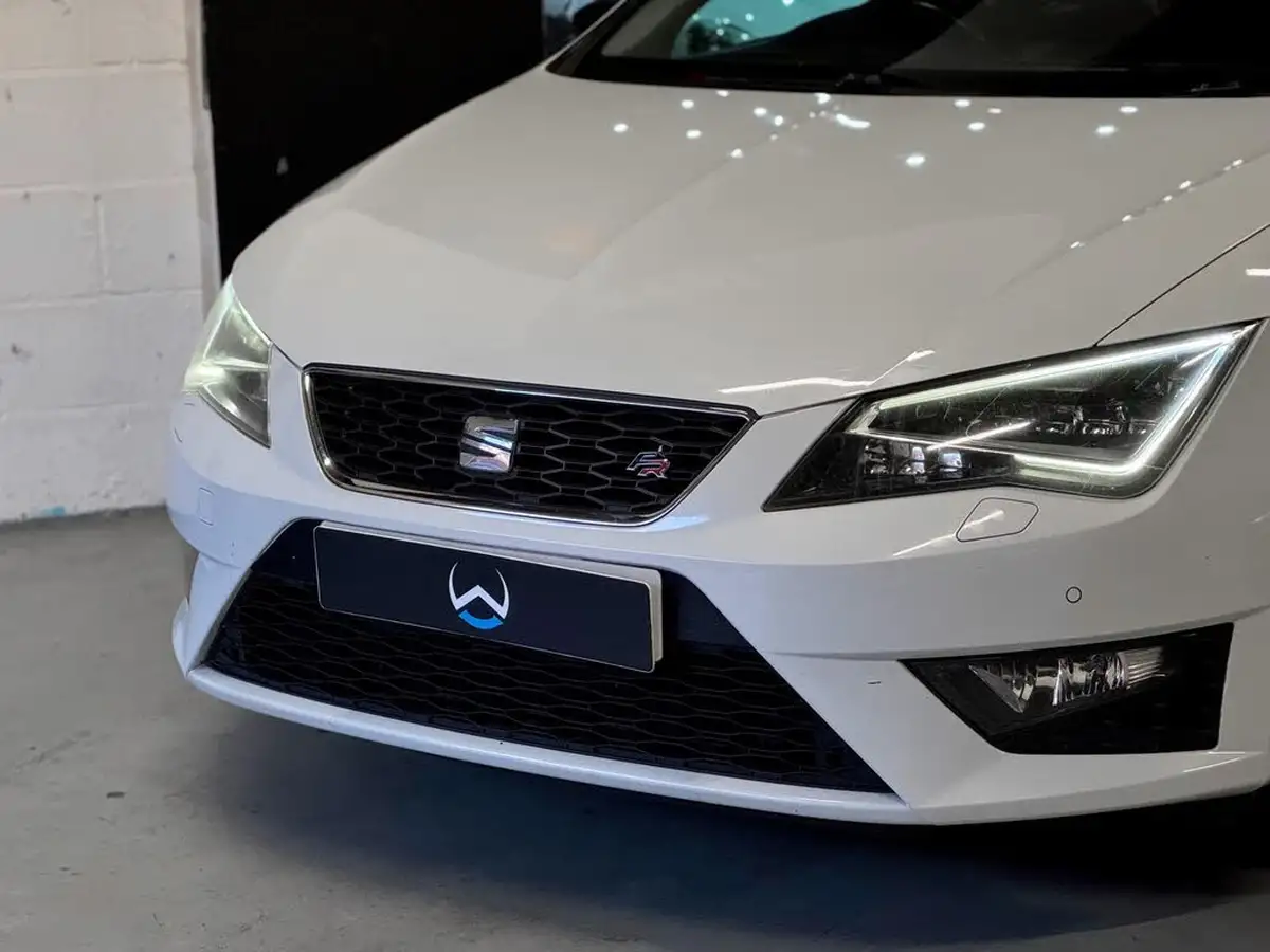 2013-seat-leon-14-fr-tech-pack-ss-sportcoupe-3d-big-34