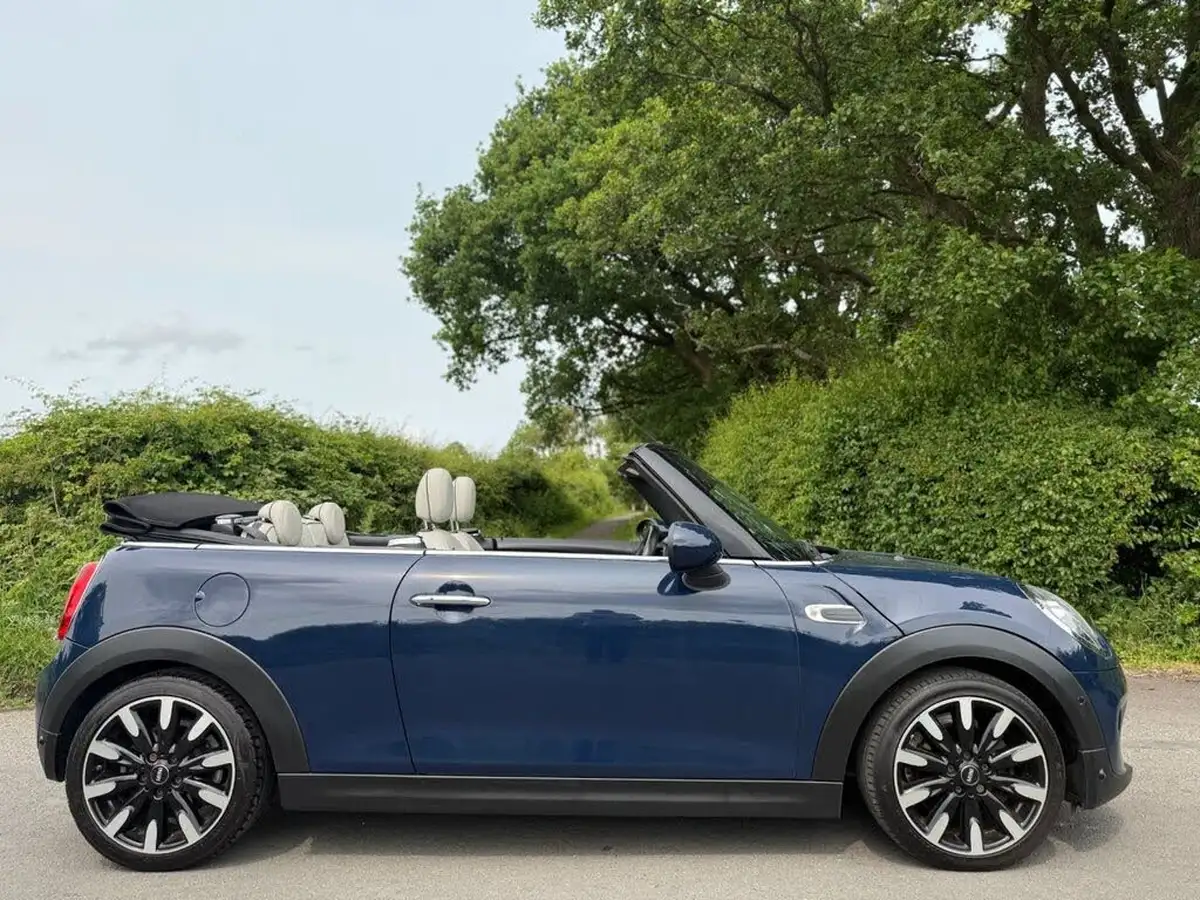 2019-mini-cooper-15-cooper-exclusive-134bhp-ss-convertible-2d-auto-big-4