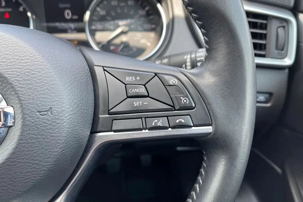 2017-nissan-qashqai-15dci-tekna-big-42