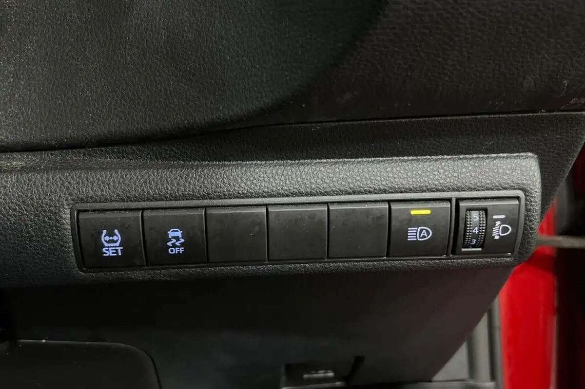 2021-toyota-corolla-18-vvt-i-design-saloon-4d-big-22