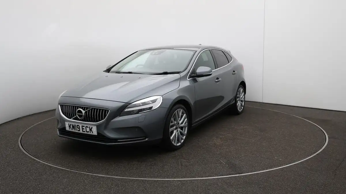 2019-volvo-v40-15-t3-inscription-big-35
