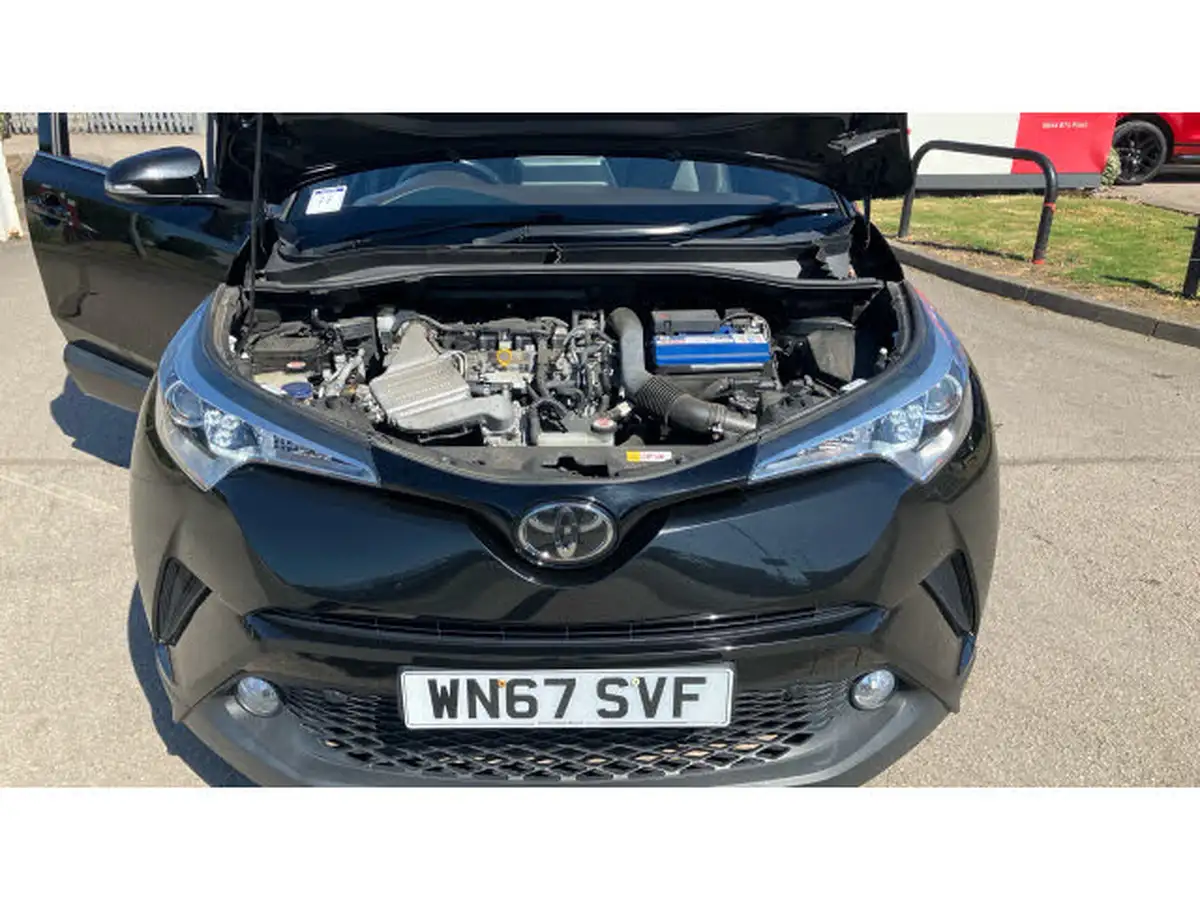 2017-toyota-c-hr-12-excel-big-7