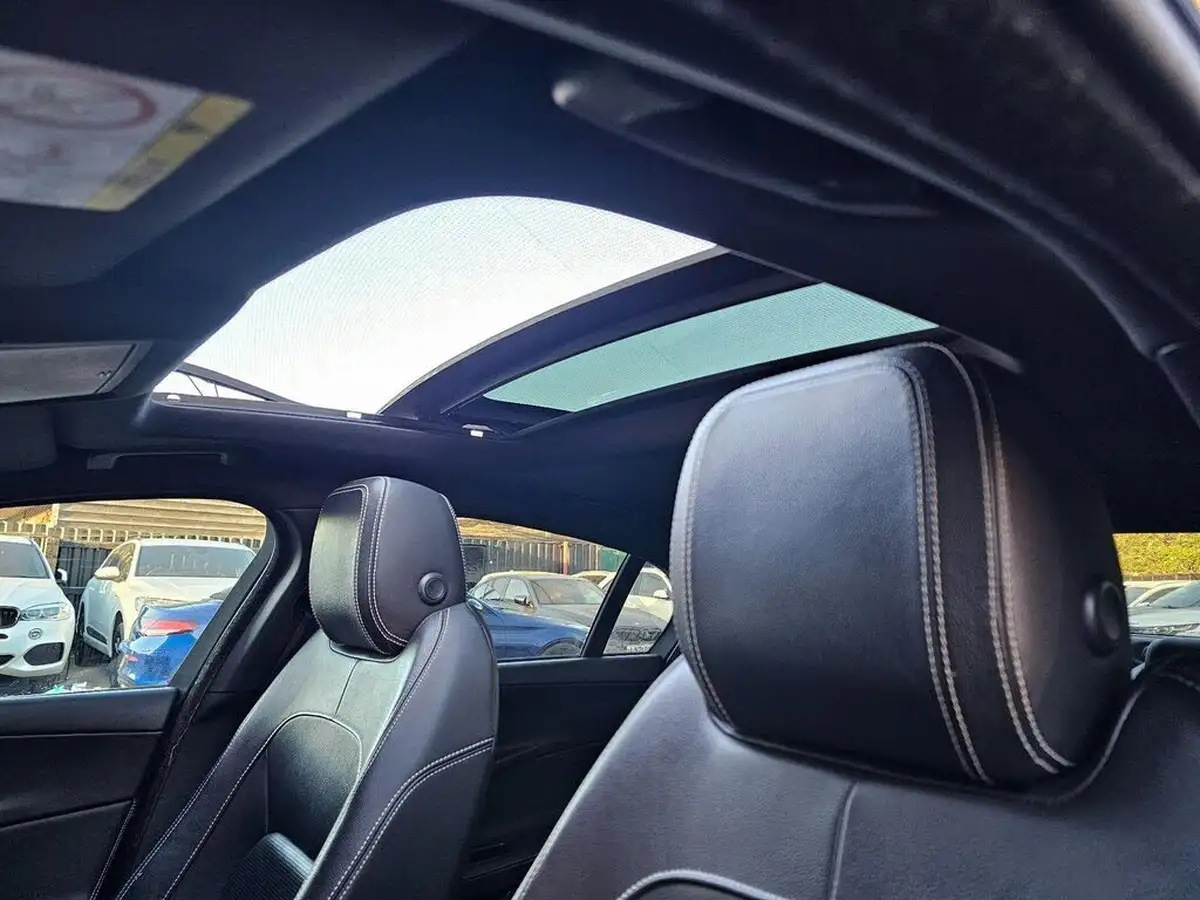 2018-jaguar-xe-20i-landmark-200ps-big-21