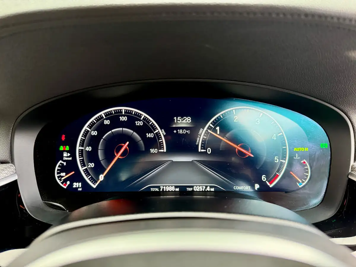 2019-bmw-5-series-20td-520d-m-sport-188bhp-xdrive-tech-pack-saloon-4d-big-22