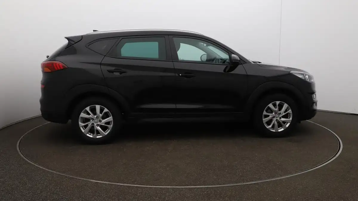 2019-hyundai-tucson-big-48