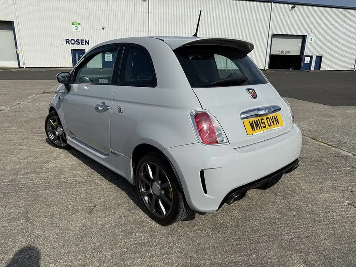 2015-abarth-500-14-big-6