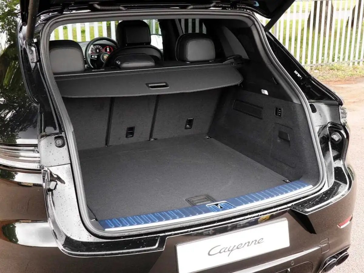 2024-porsche-cayenne-30-v6-353ps-station-wagon-big-23