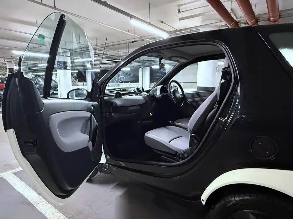 2005-smart-smart-07-fortwo-pure-50bhp-hatchback-3d-big-18