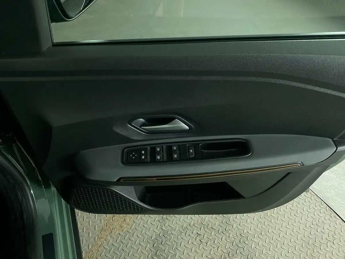 2023-dacia-sandero-stepway-big-26