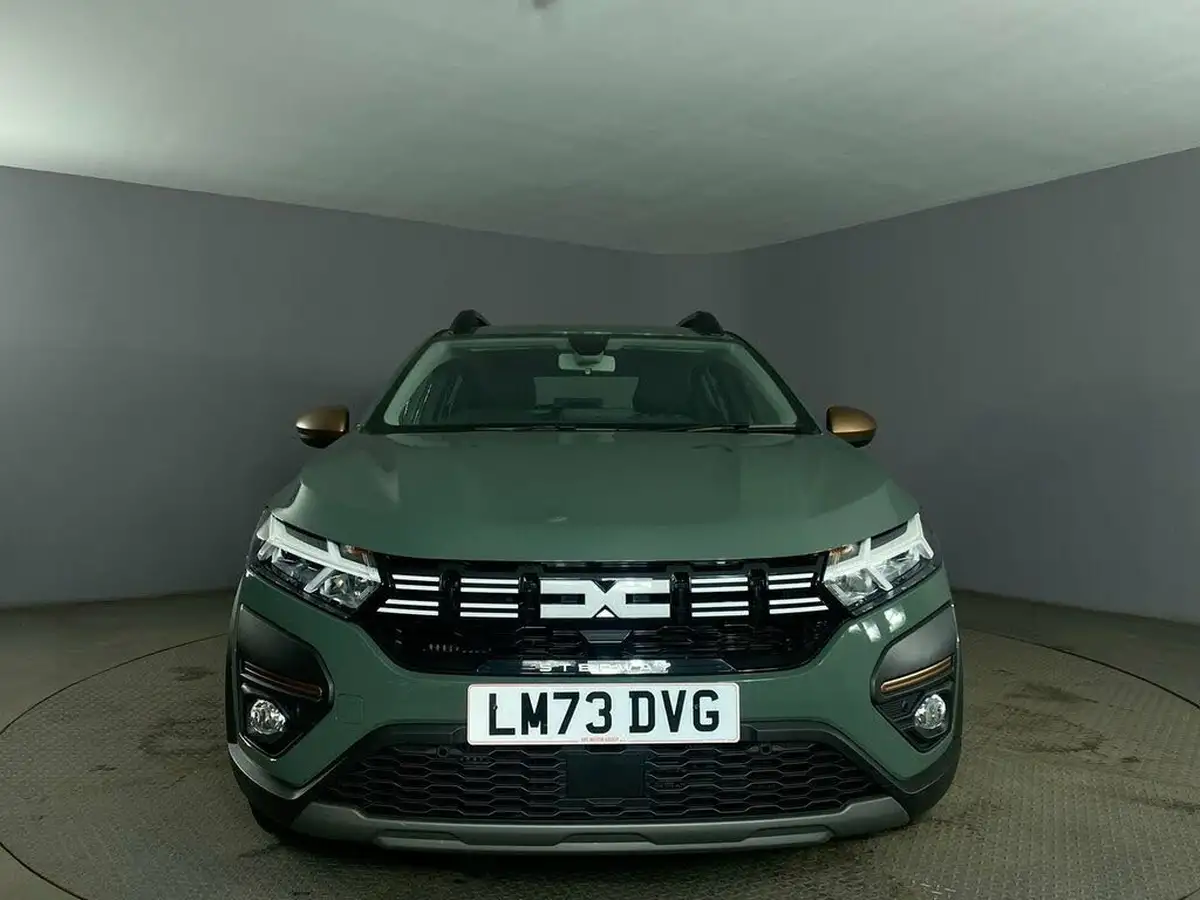 2023-dacia-sandero-stepway-big-2