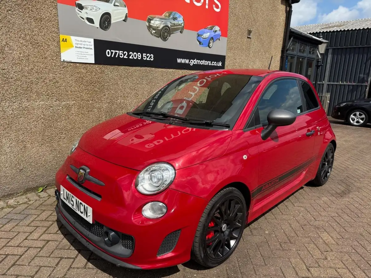 2015-abarth-500-14-tjet-595-competizione-big-9
