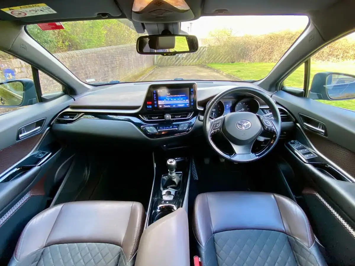 2018-toyota-c-hr-12-excel-big-16