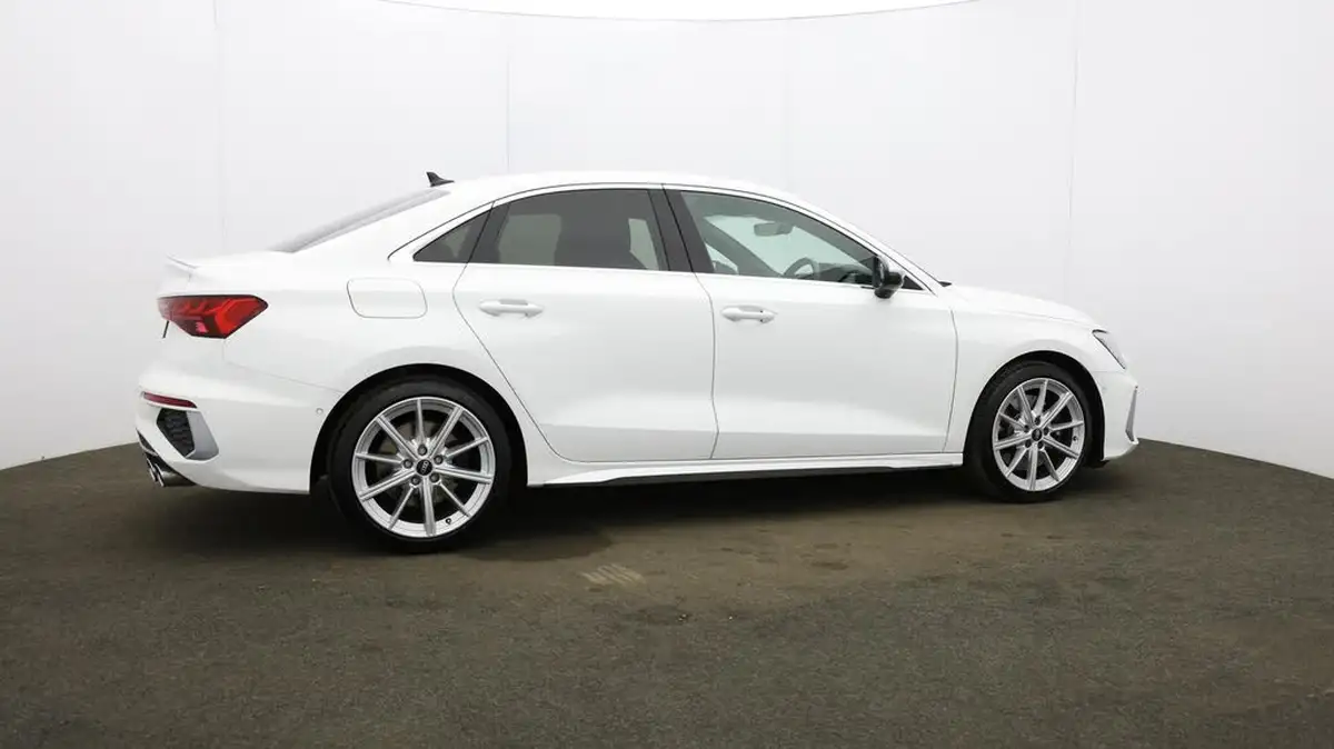 2022-audi-s3-20-tfsi-saloon-4d-big-56