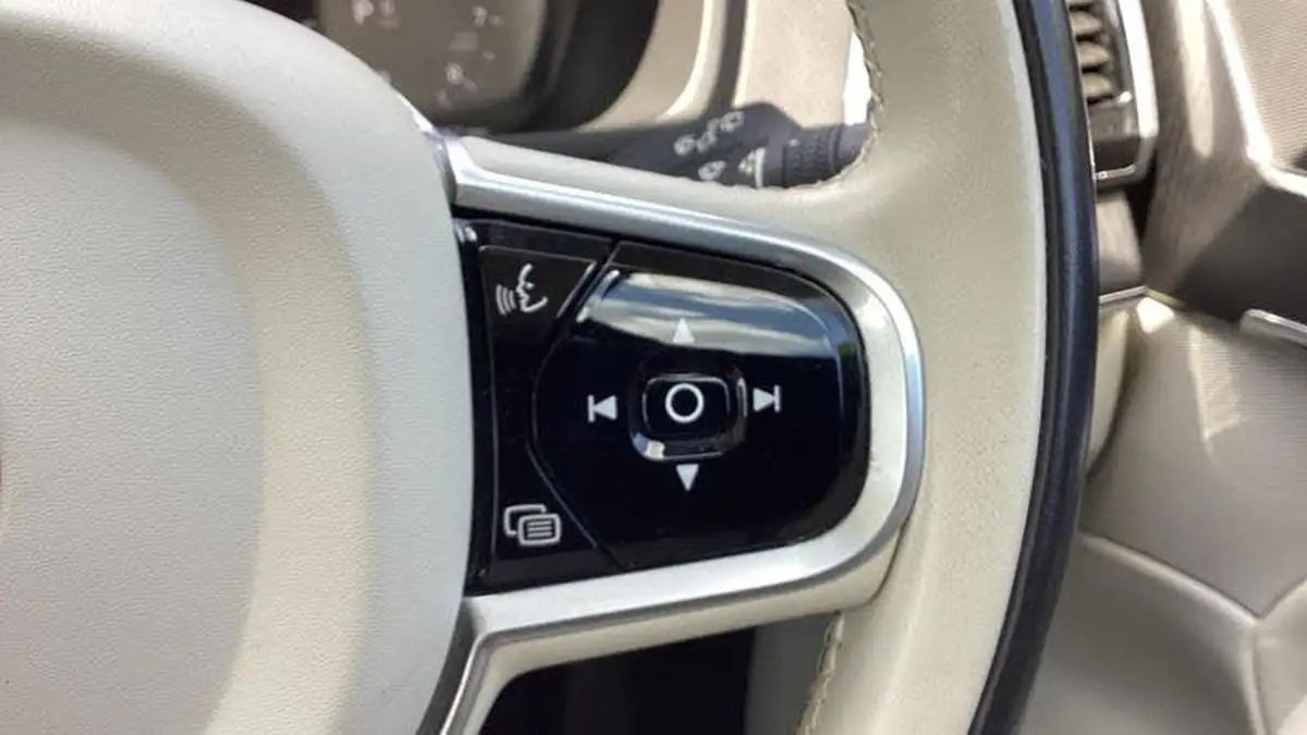 2020-volvo-xc90-20-b5-inscription-big-58