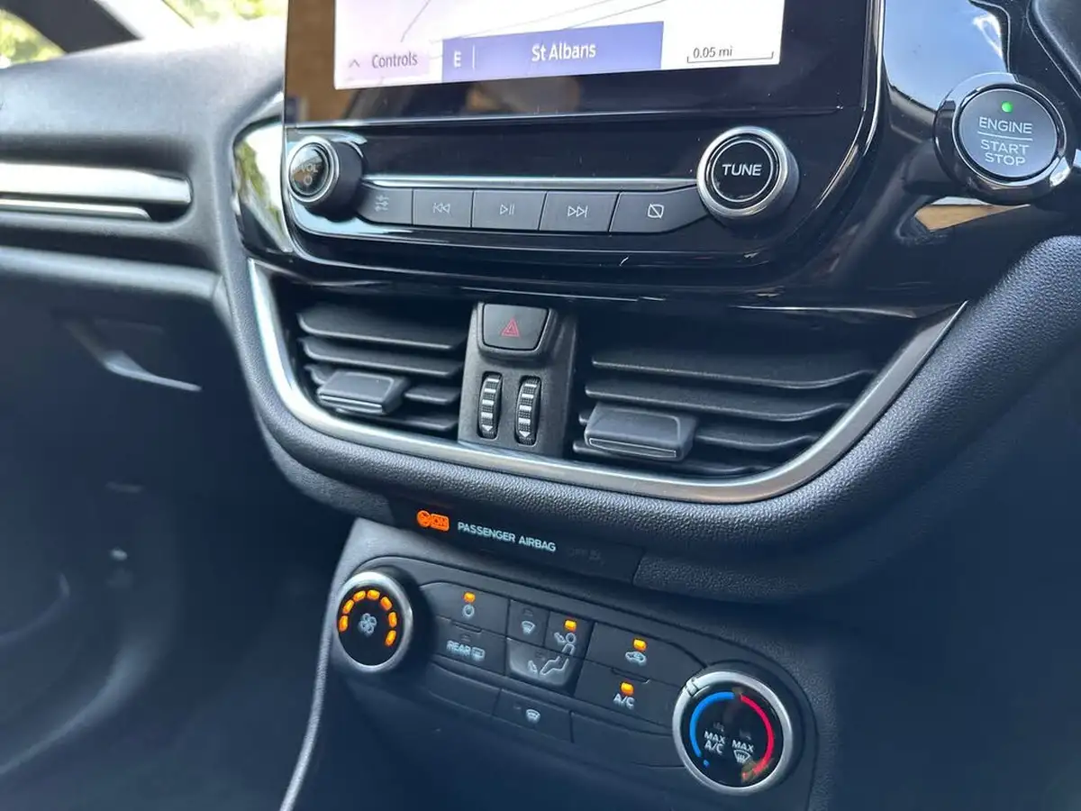 2022-ford-fiesta-10t-titanium-100ps-big-21