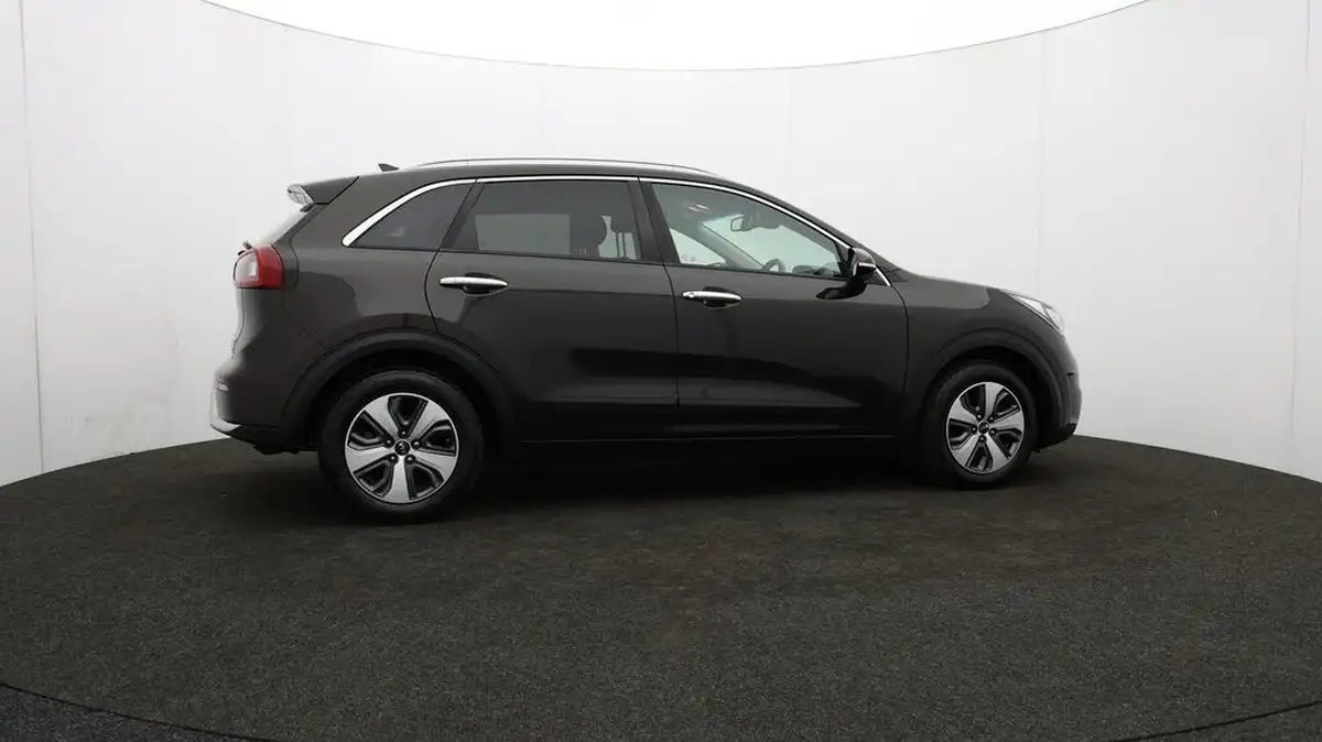 2018-kia-niro-16-gdi-2-adap-big-21