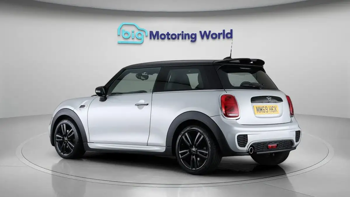 2019-mini-cooper-15-cooper-sport-hatchback-3d-auto-big-5
