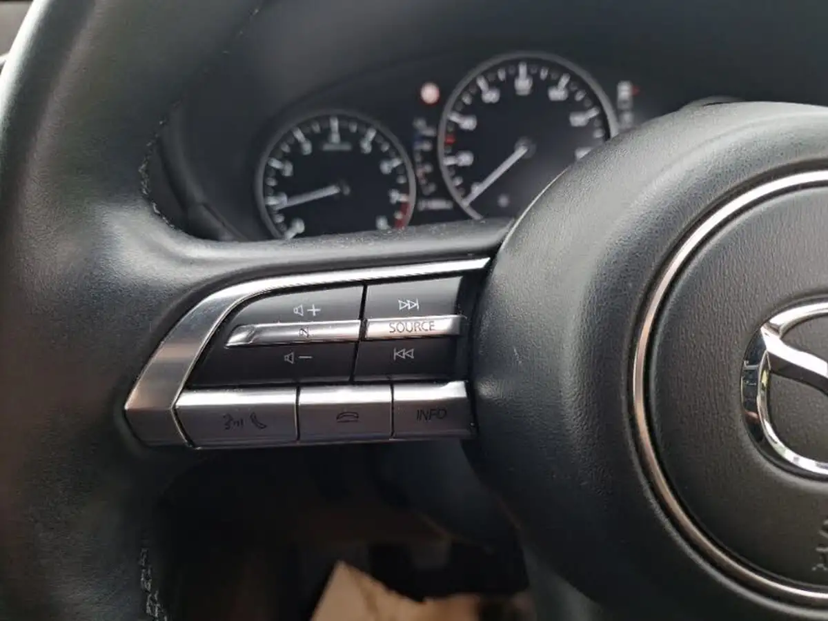 2022-mazda-mazda3-20-gt-sport-tech-edition-186ps-hatchback-5d-big-9