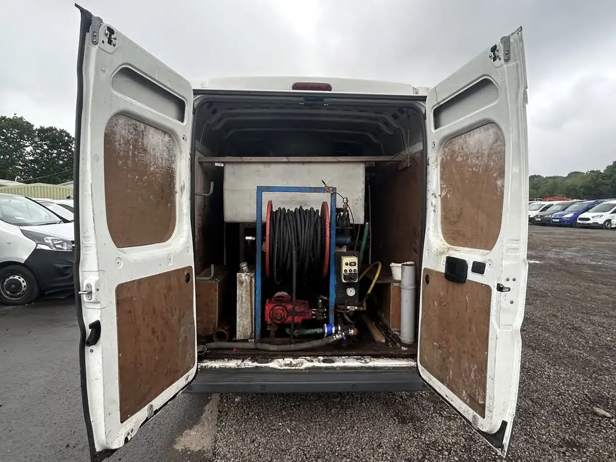 2017-citroen-relay-20bluehdi-35-l3h2-enterprise-130eu6-big-9