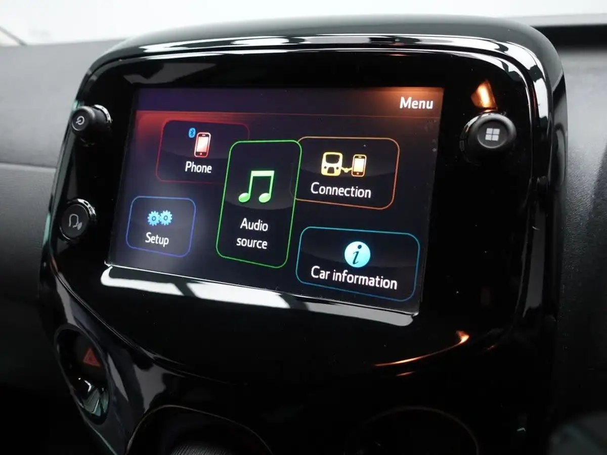 2018-citroen-c1-10-vti-flair-72ps-5d-big-25