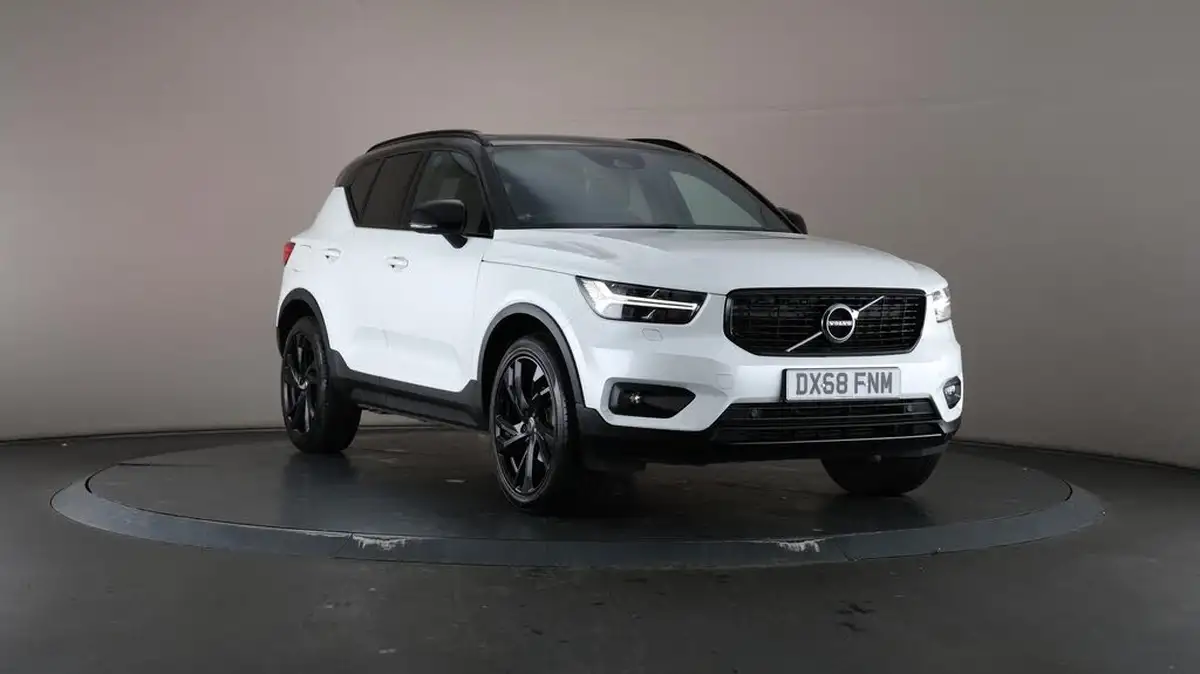 2018-volvo-xc40-15-t3-r-design-pro-big-53