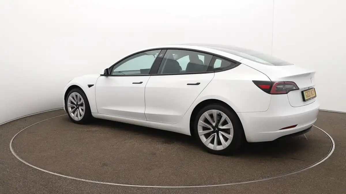 2021-tesla-model-3-e-standard-plus-big-9