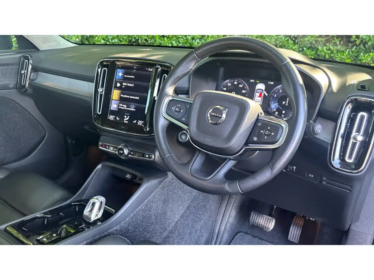 2020-volvo-xc40-20-b4-inscription-pro-big-39