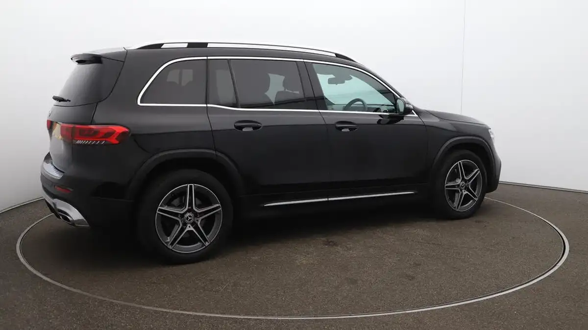 2021-mercedes-benz-glb-class-13-glb200-amg-line-8g-tronic-big-43