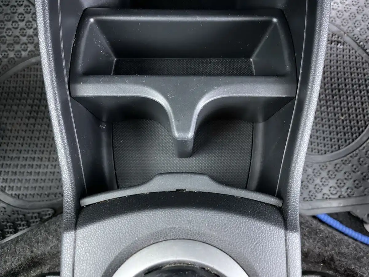 2013-honda-jazz-14-es-plus-big-45