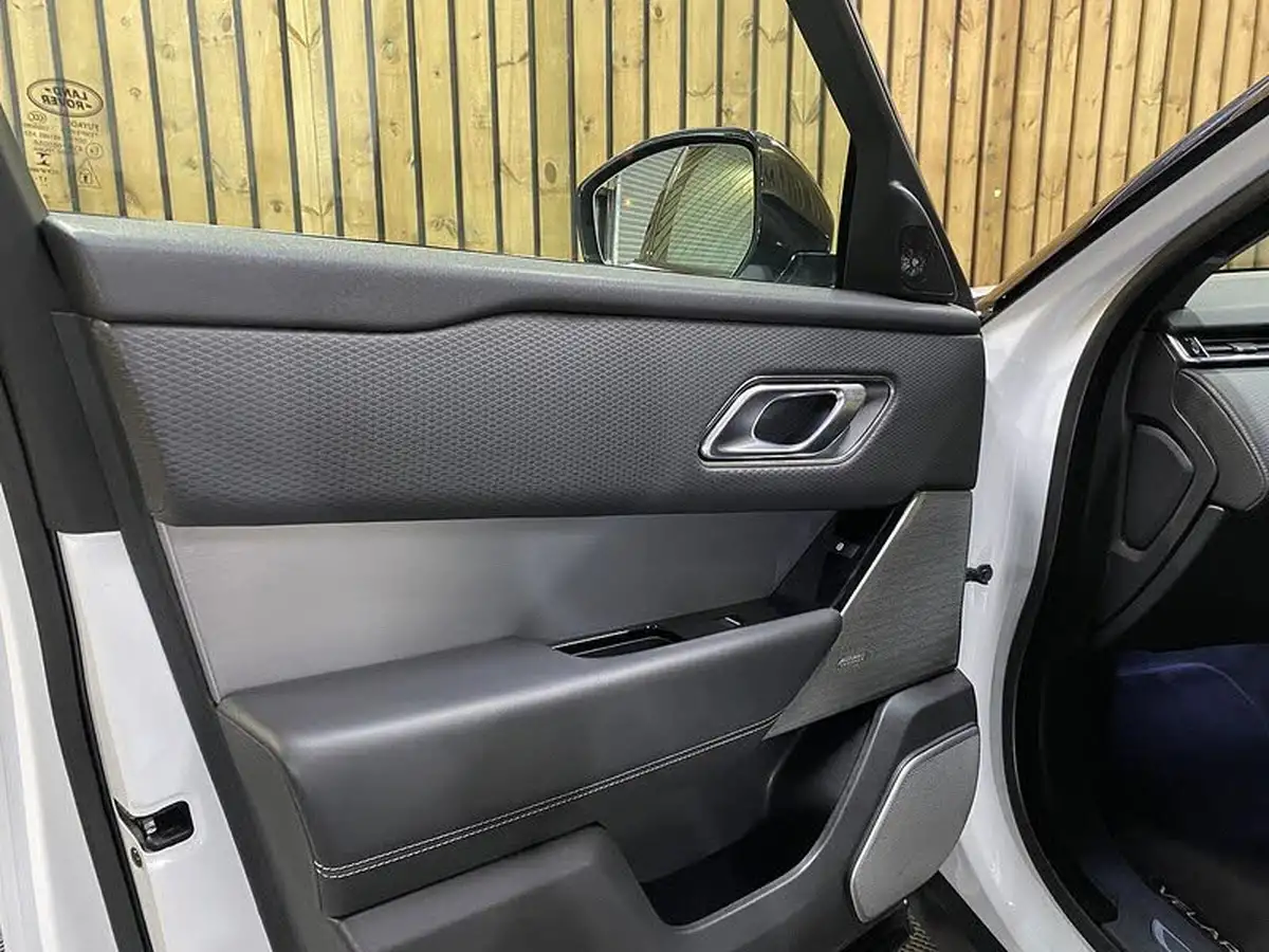 2018-land-rover-range-rover-velar-30-d300-r-dynamic-se-ss-big-52