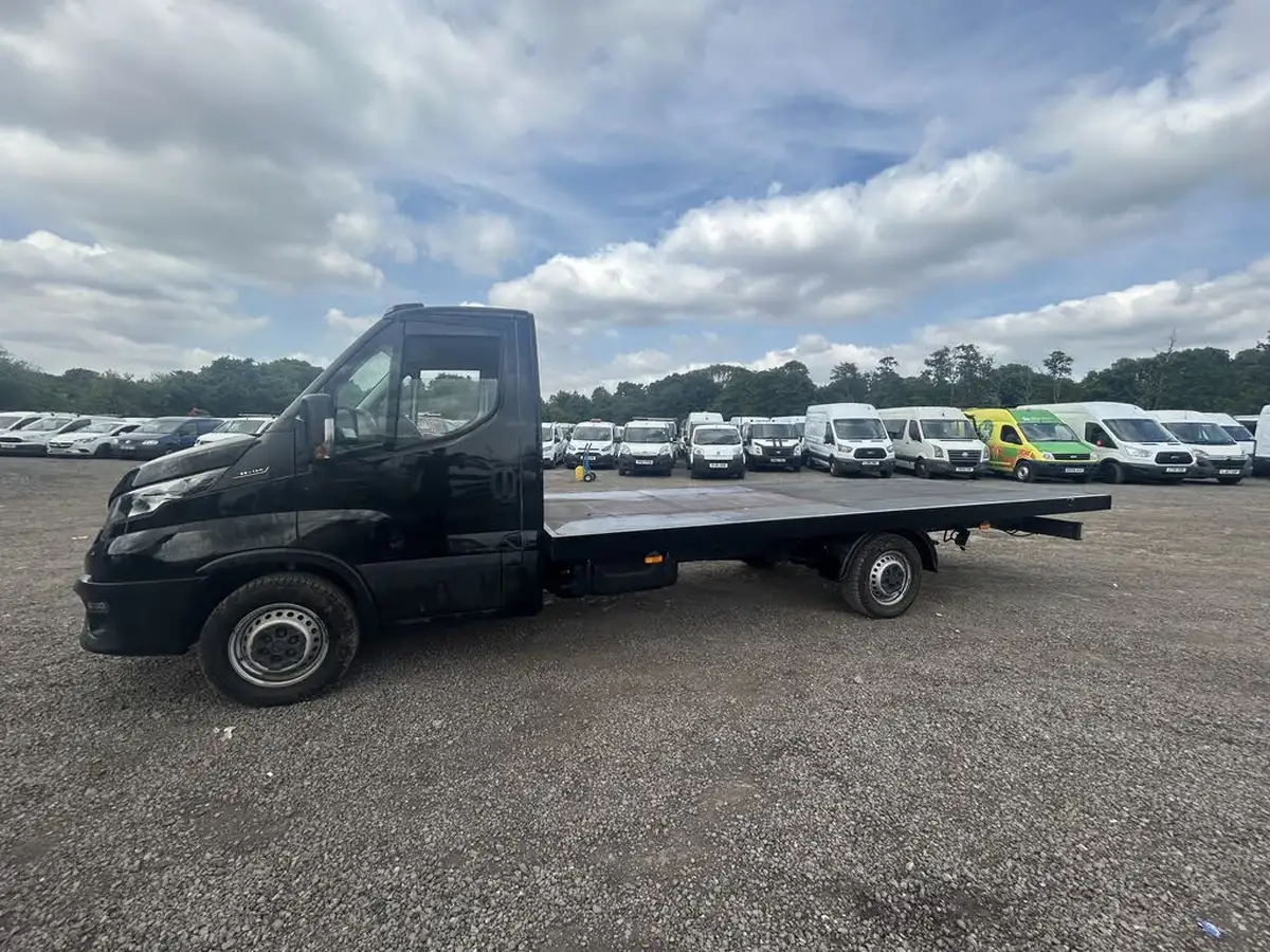 2019-iveco-daily-s-class-23td-35s14-3450-eu6-chassis-cab-hi-matic-big-13