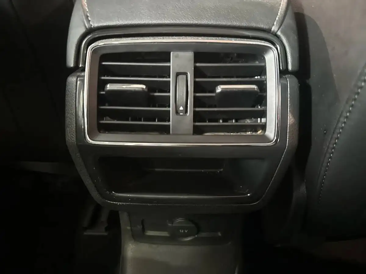 2020-skoda-karoq-15-tsi-se-l-big-28