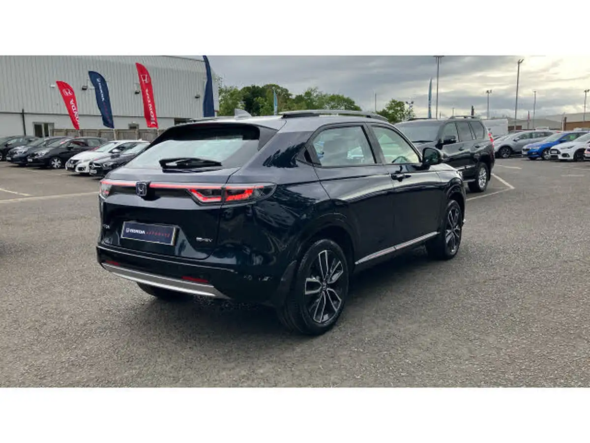 2023-honda-hr-v-15-i-mmd-advance-style-big-18
