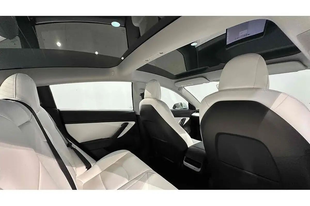 2020-tesla-model-3-e-long-range-big-31