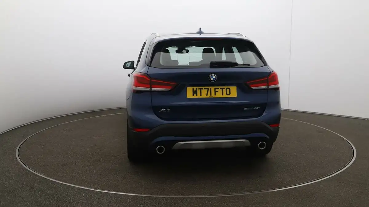 2021-bmw-x1-20-sdrive20i-xline-big-52