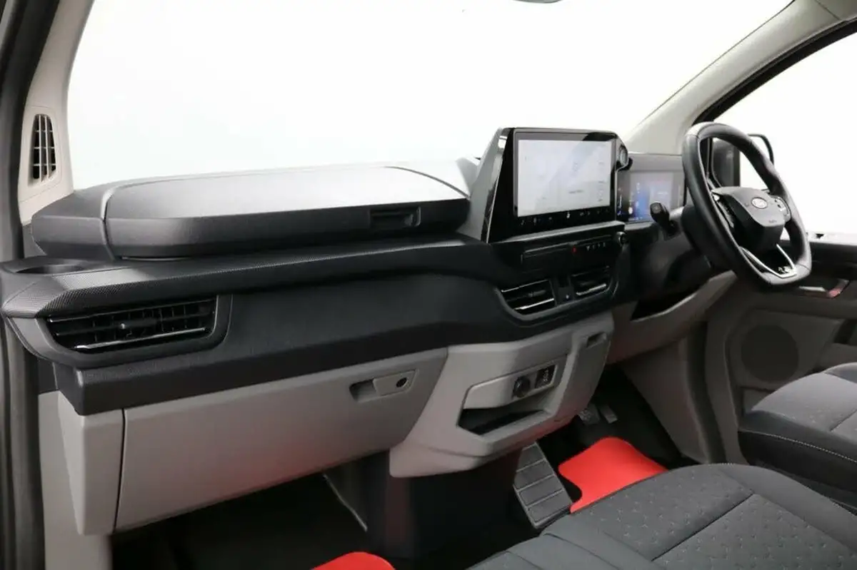 2023-ford-transit-custom-20tdci-320-l1h1-limited-136pseu6e-panel-van-1996cc-auto-big-21