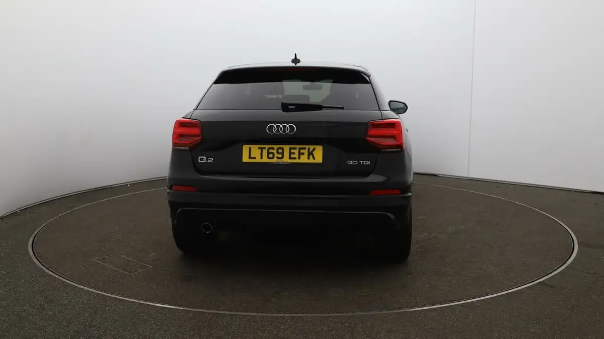 2019-audi-q2-16-30-tdi-black-edition-big-47